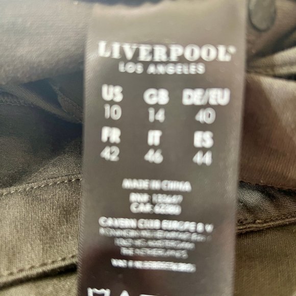 Jeans - Picture 2 of 4